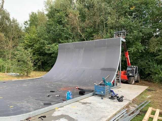Montage Half Pipe Belgien